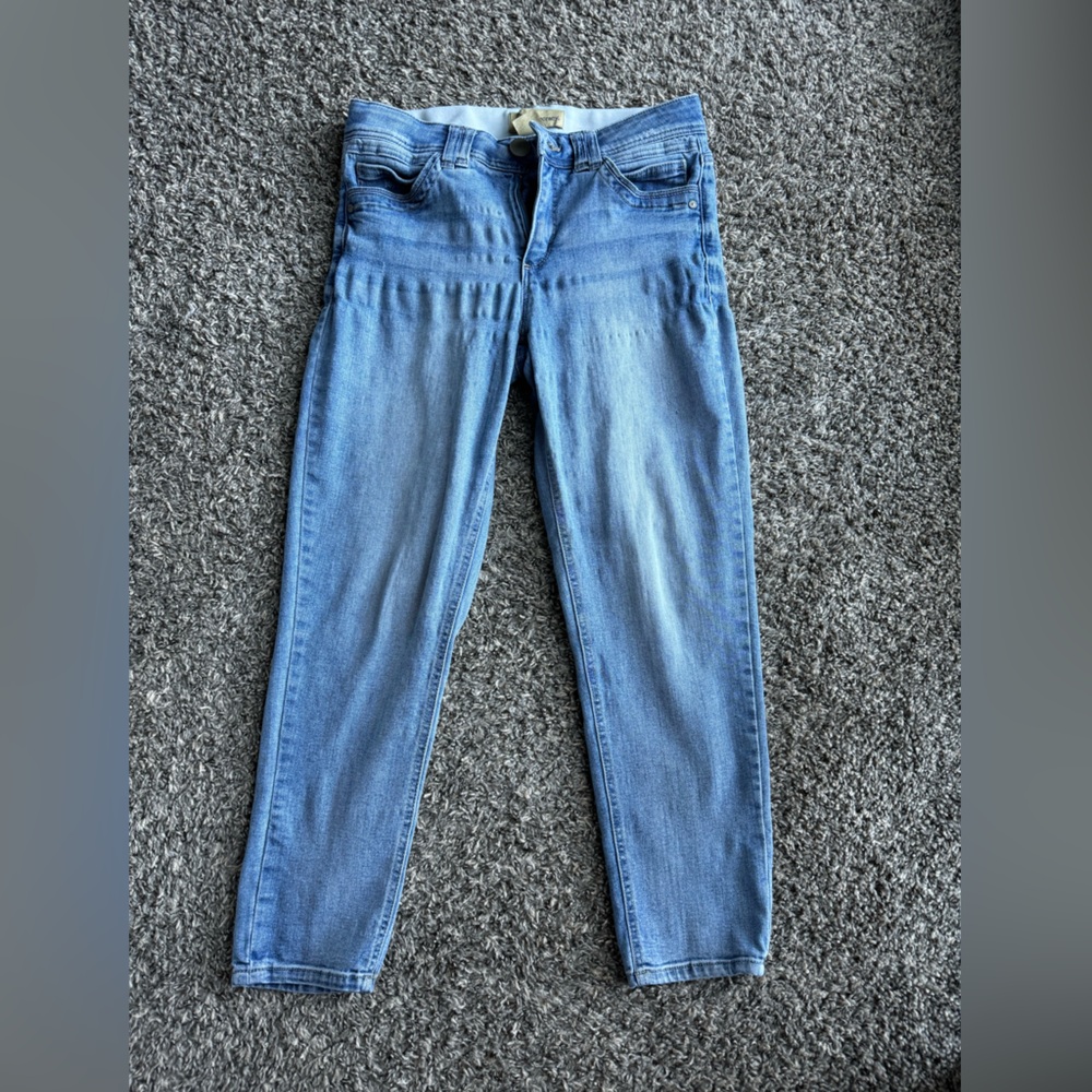 Democracy “Ab” Technology Straight Leg Jeans Sz 8 Comfort Stretch